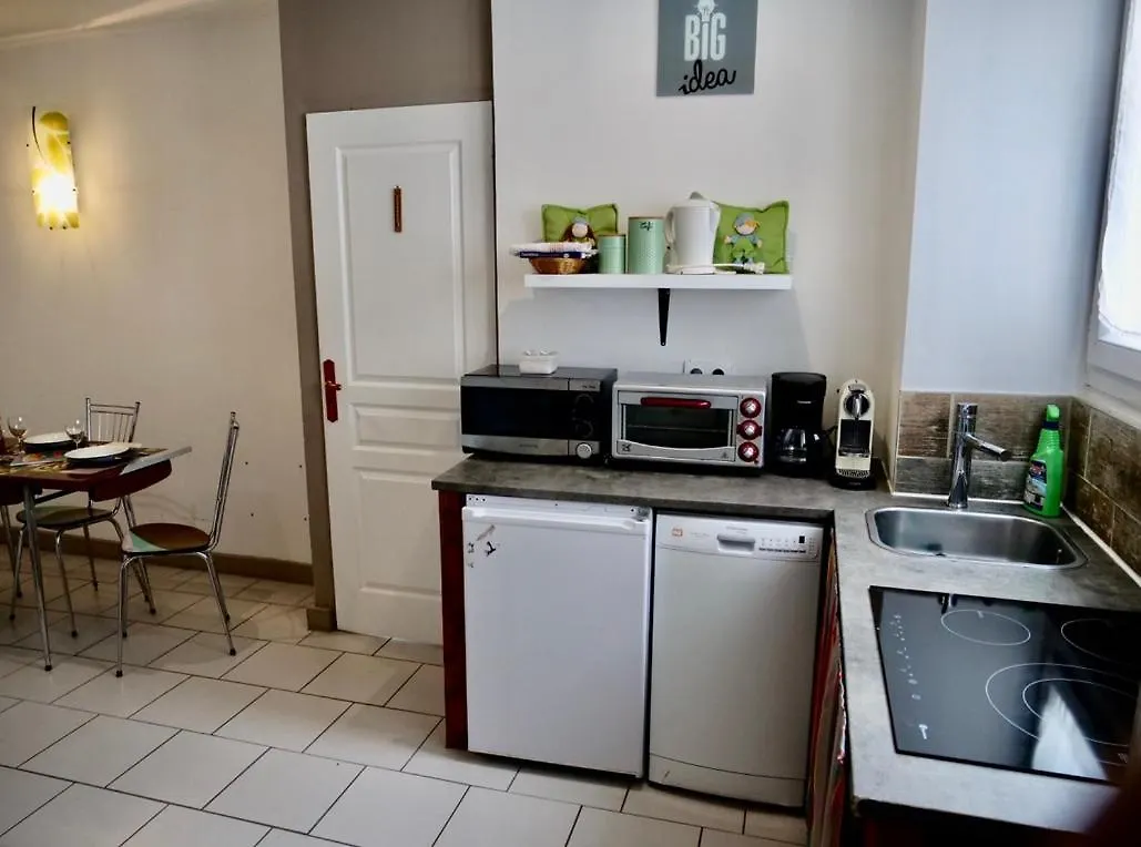 Apartment Gites Des Ecoles Quintenas
